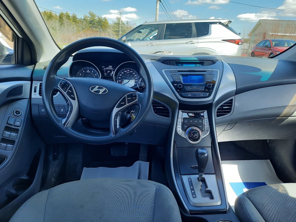 2013 Hyundai Elantra GL in Hebbville, Nova Scotia - 27 - w1024h768px