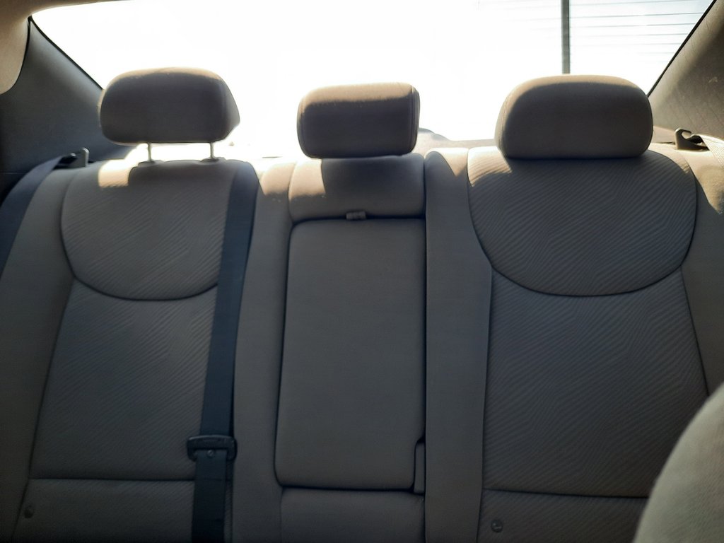 2013 Hyundai Elantra GL in Hebbville, Nova Scotia - 23 - w1024h768px