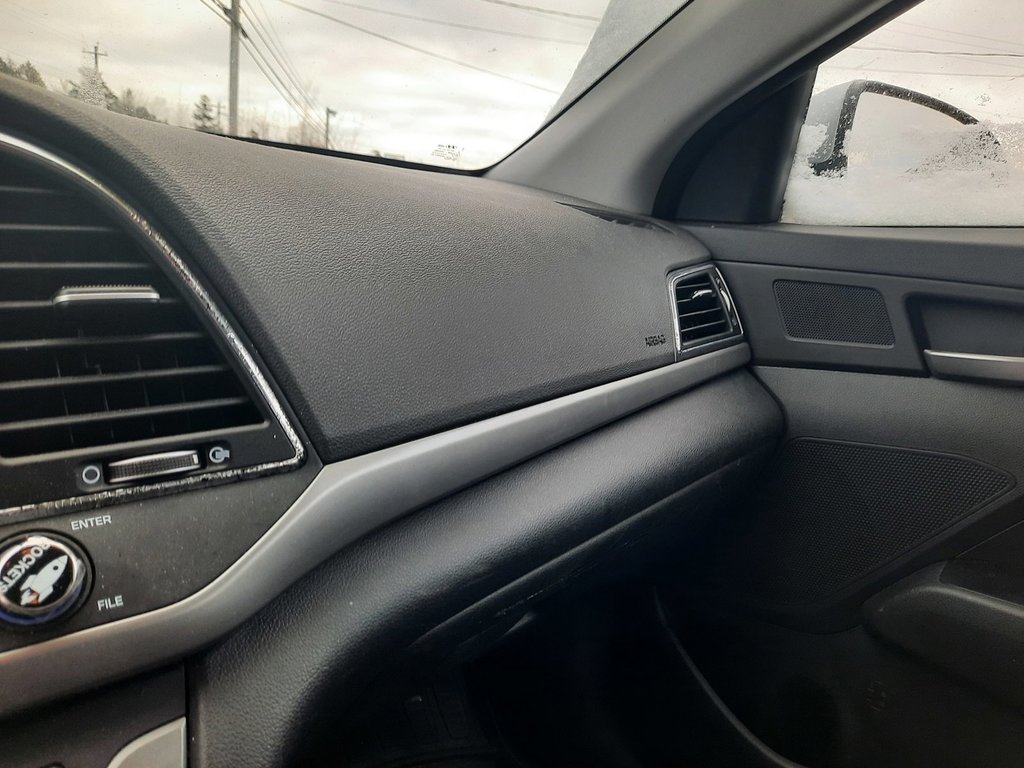 2017 Hyundai Elantra L in Hebbville, Nova Scotia - 16 - w1024h768px