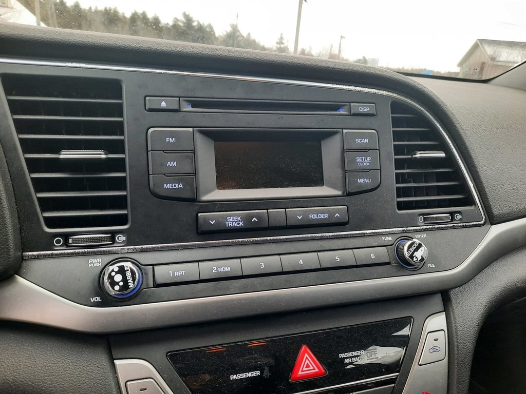 2017 Hyundai Elantra L in Hebbville, Nova Scotia - 12 - w1024h768px