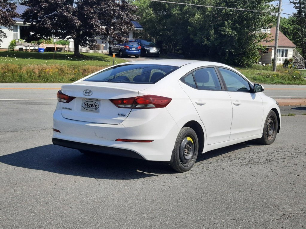 2018  Elantra LE in Hebbville, Nova Scotia - 7 - w1024h768px