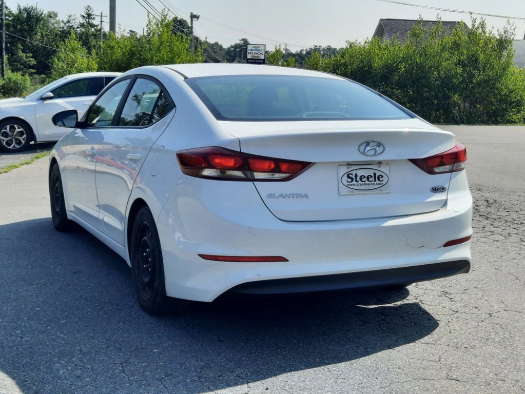 2018  Elantra LE in Hebbville, Nova Scotia - 8 - w1024h768px