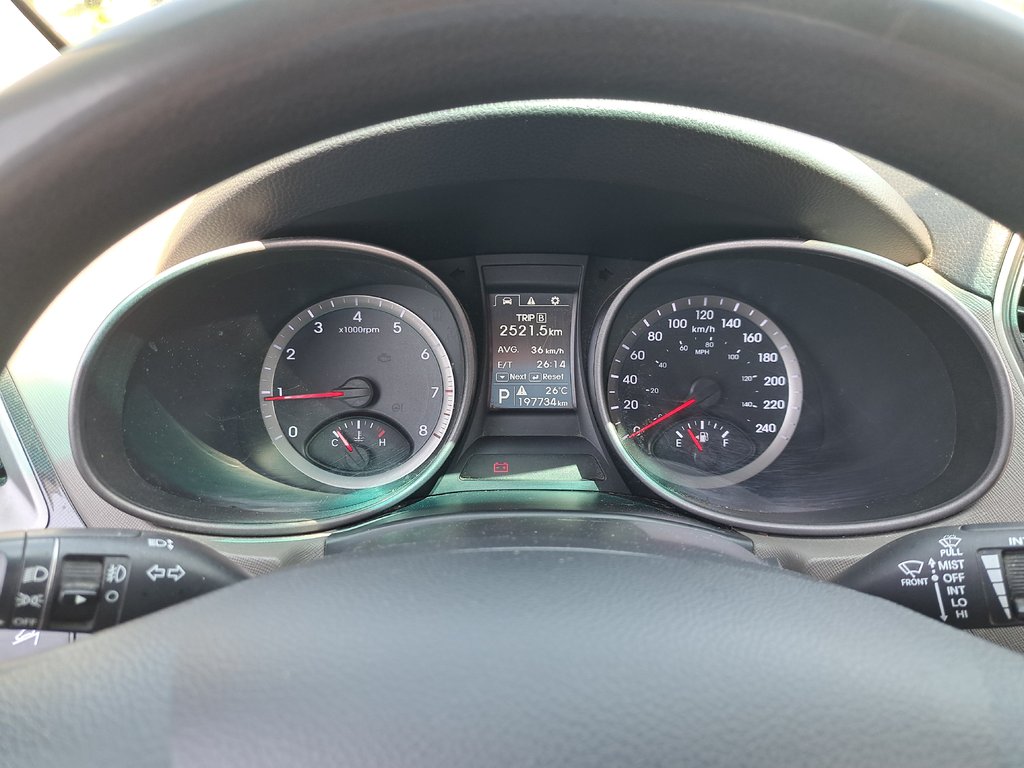 2014 Hyundai Santa Fe Sport BASE in Hebbville, Nova Scotia - 14 - w1024h768px