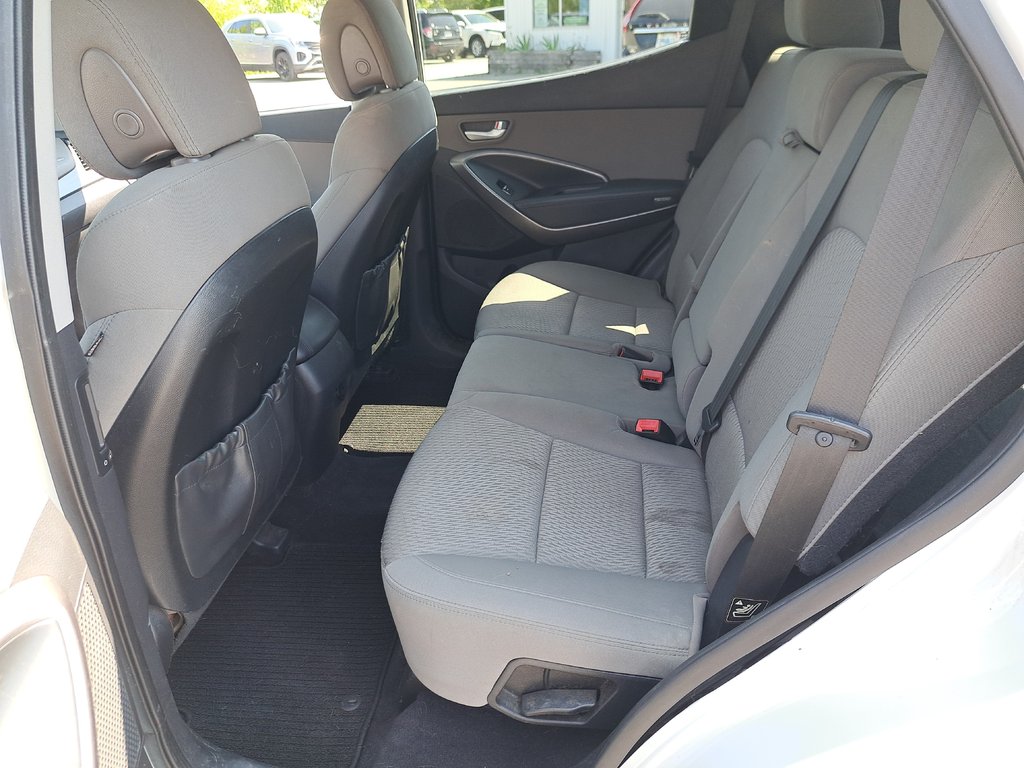 2014 Hyundai Santa Fe Sport BASE in Hebbville, Nova Scotia - 11 - w1024h768px