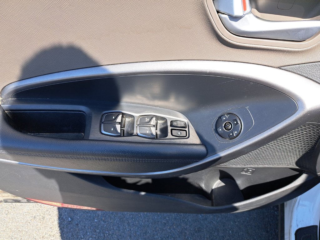 2014 Hyundai Santa Fe Sport BASE in Hebbville, Nova Scotia - 19 - w1024h768px