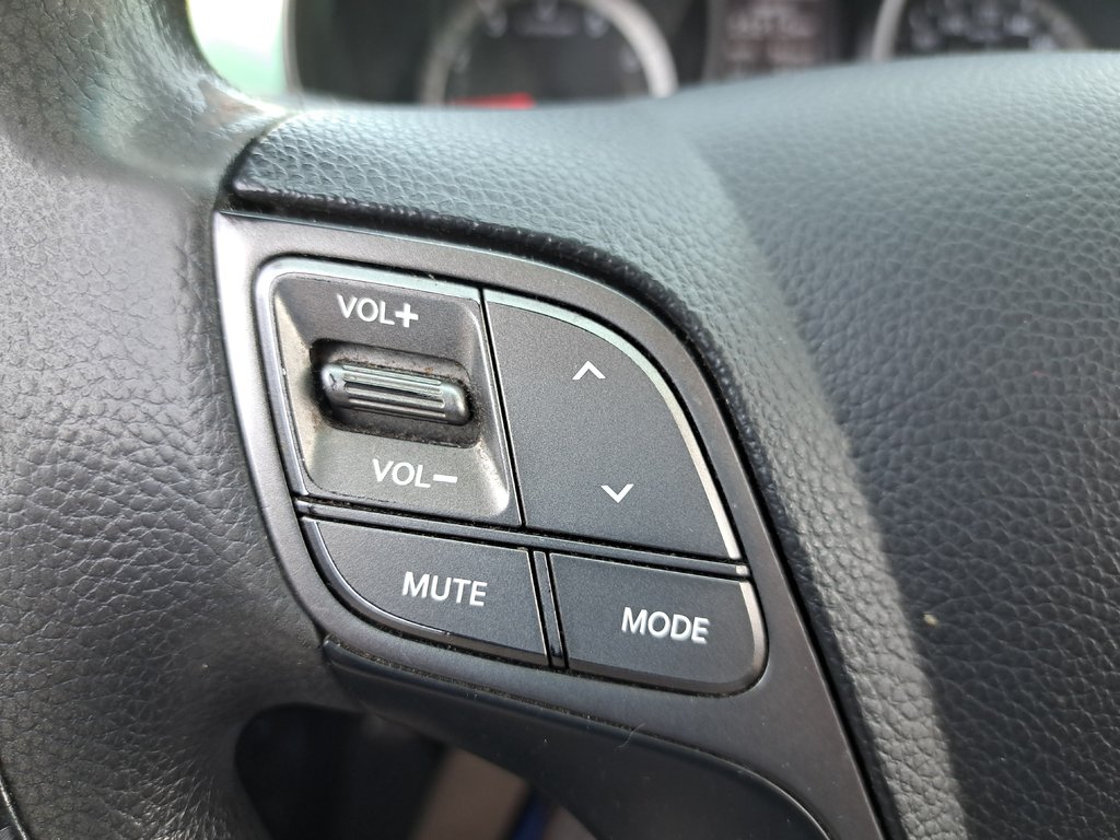 2014 Hyundai Santa Fe Sport BASE in Hebbville, Nova Scotia - 16 - w1024h768px