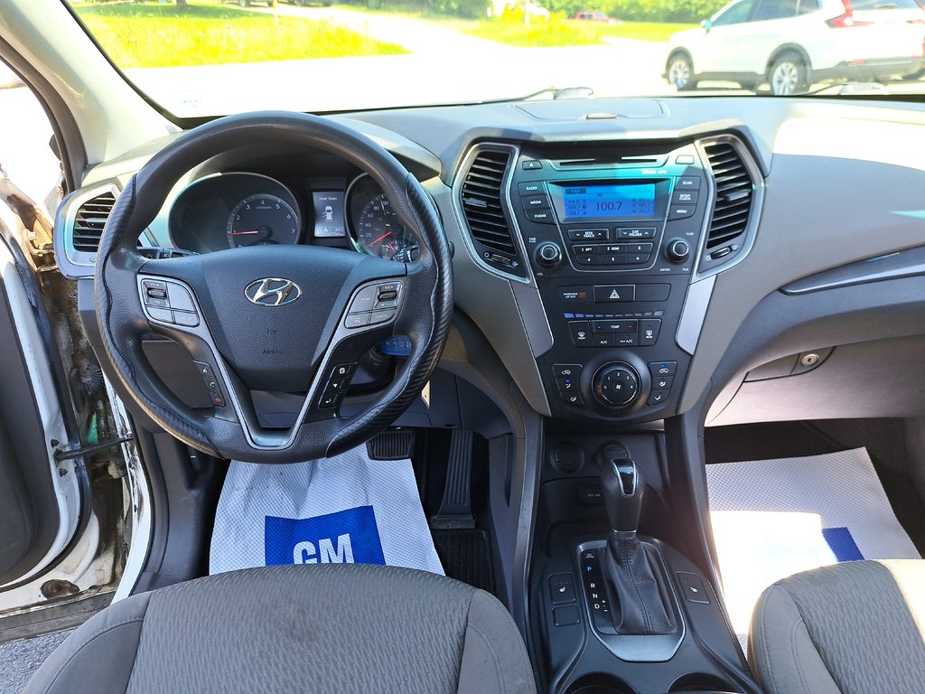 2014 Hyundai Santa Fe Sport BASE in Hebbville, Nova Scotia - 13 - w1024h768px