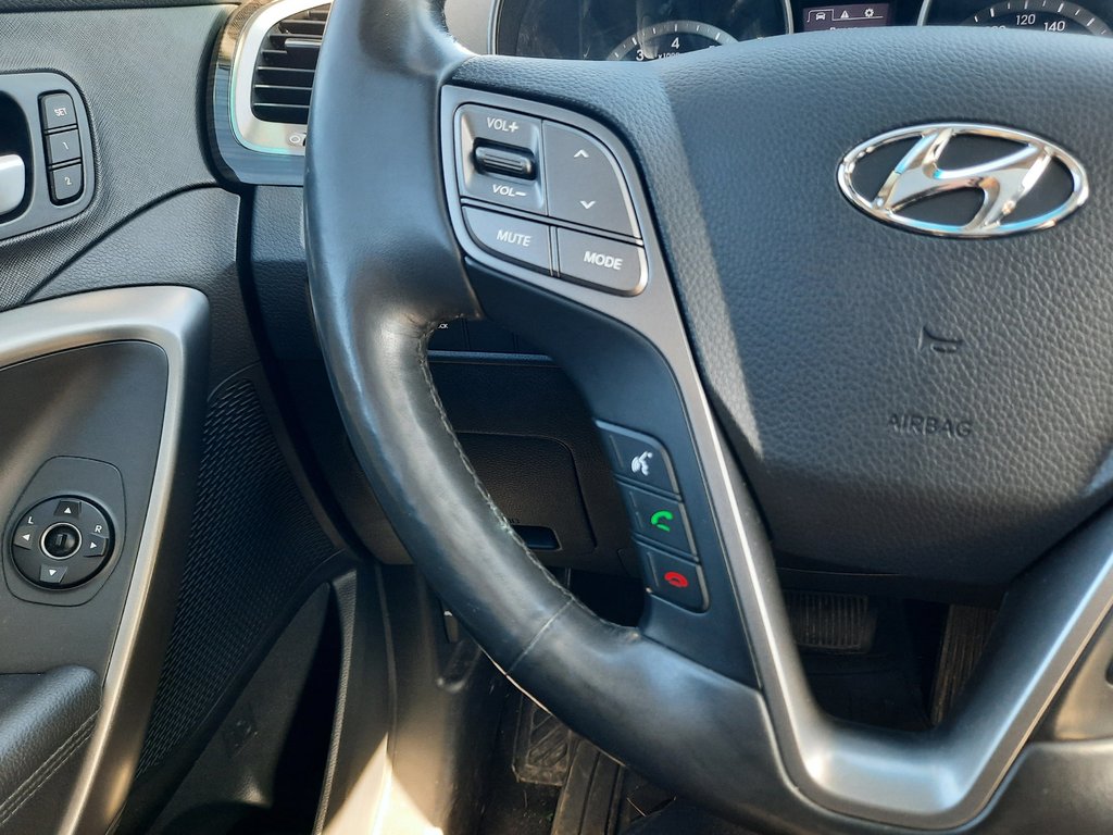 2016 Hyundai Santa Fe Sport Luxury in Hebbville, Nova Scotia - 14 - w1024h768px
