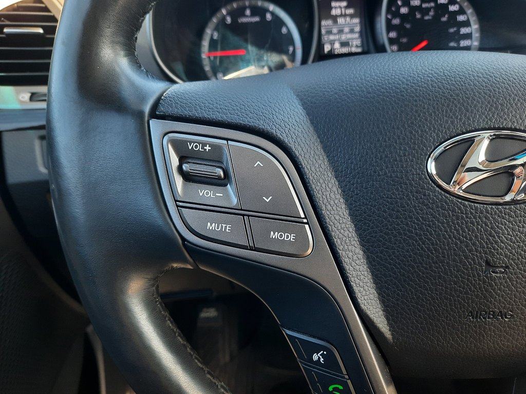 2016 Hyundai Santa Fe Sport Luxury in Hebbville, Nova Scotia - 15 - w1024h768px