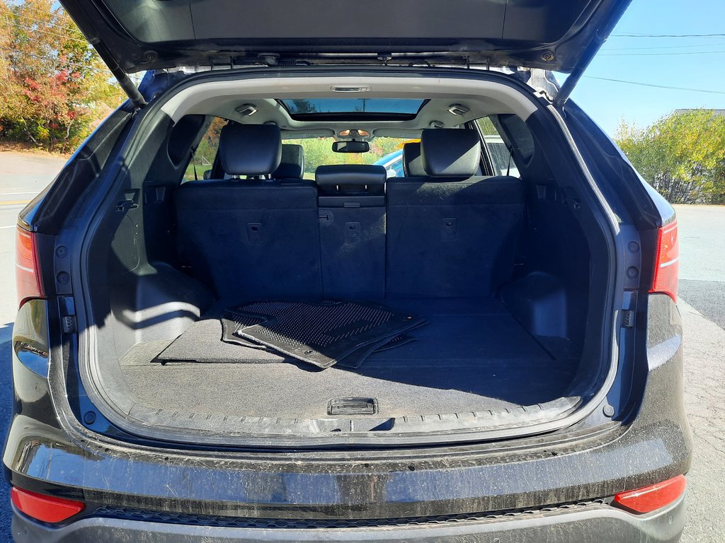 2016 Hyundai Santa Fe Sport Luxury in Hebbville, Nova Scotia - 9 - w1024h768px
