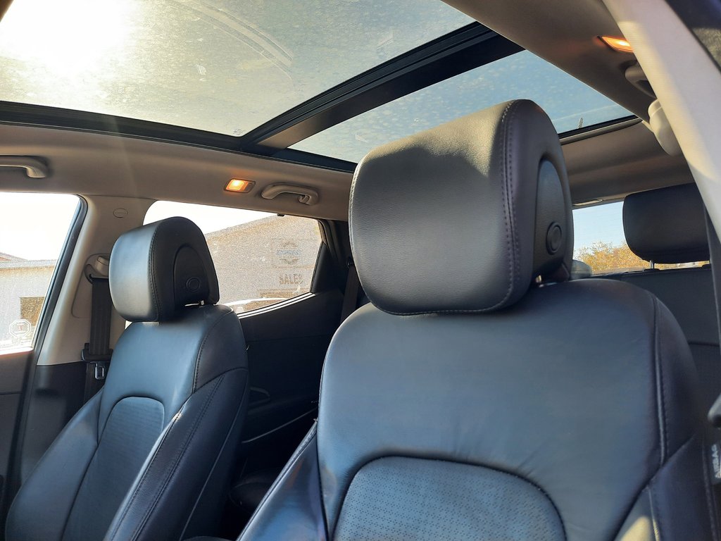 2016 Hyundai Santa Fe Sport Luxury in Hebbville, Nova Scotia - 4 - w1024h768px