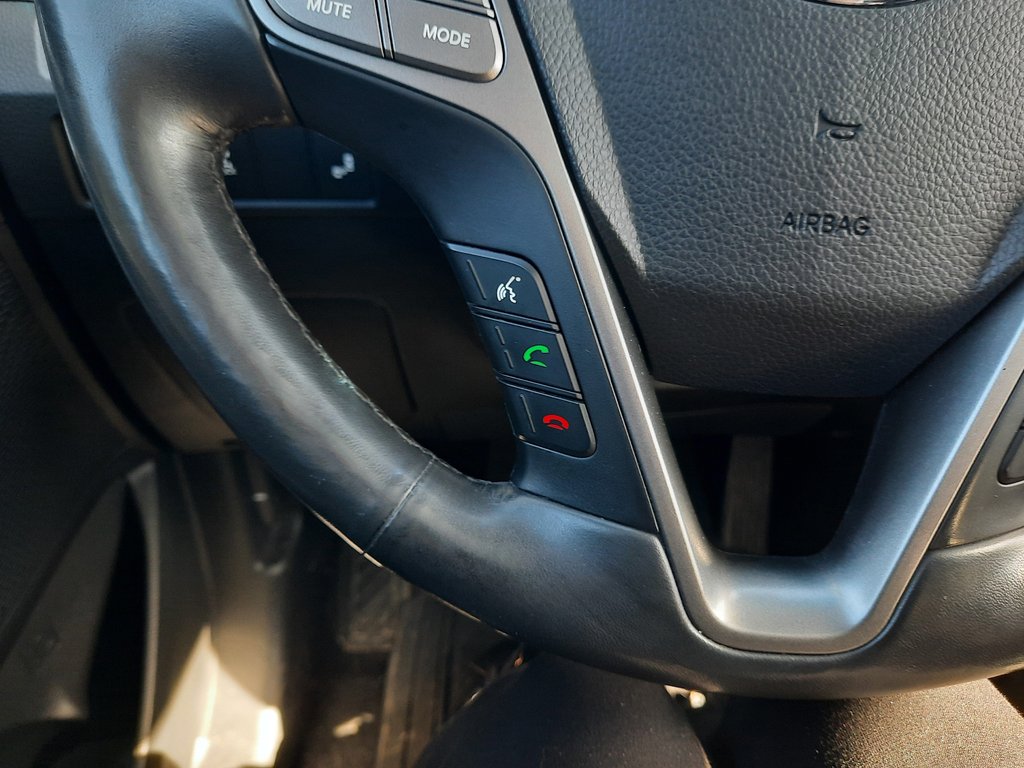 2016 Hyundai Santa Fe Sport Luxury in Hebbville, Nova Scotia - 16 - w1024h768px