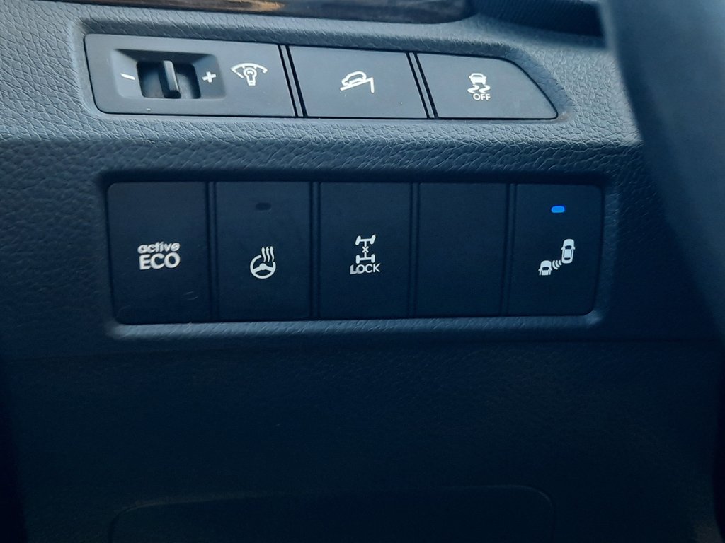 2016 Hyundai Santa Fe Sport Luxury in Hebbville, Nova Scotia - 13 - w1024h768px
