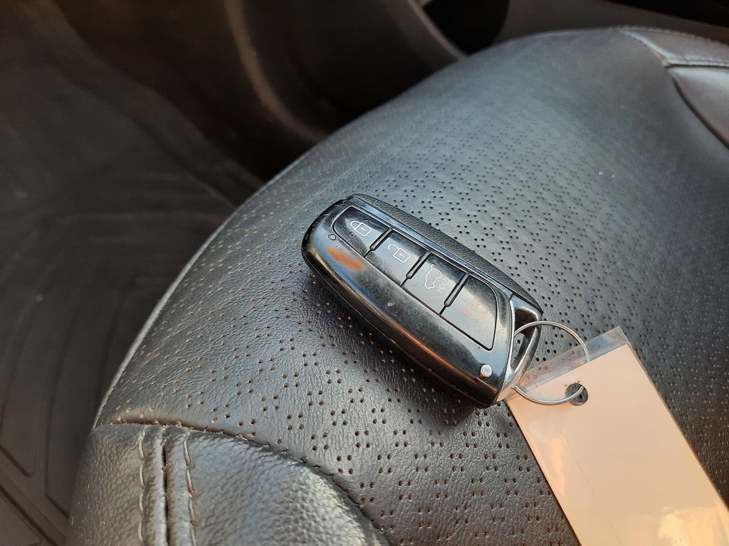 2016 Hyundai Santa Fe Sport Luxury in Hebbville, Nova Scotia - 33 - w1024h768px