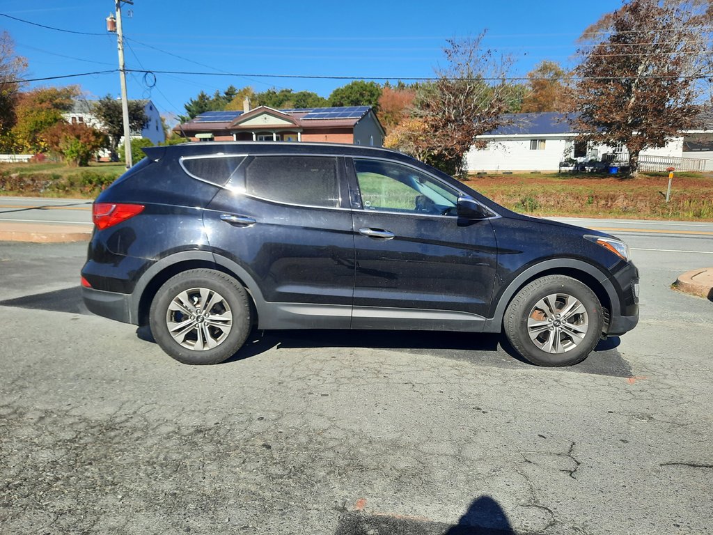 2016 Hyundai Santa Fe Sport Luxury in Hebbville, Nova Scotia - 6 - w1024h768px