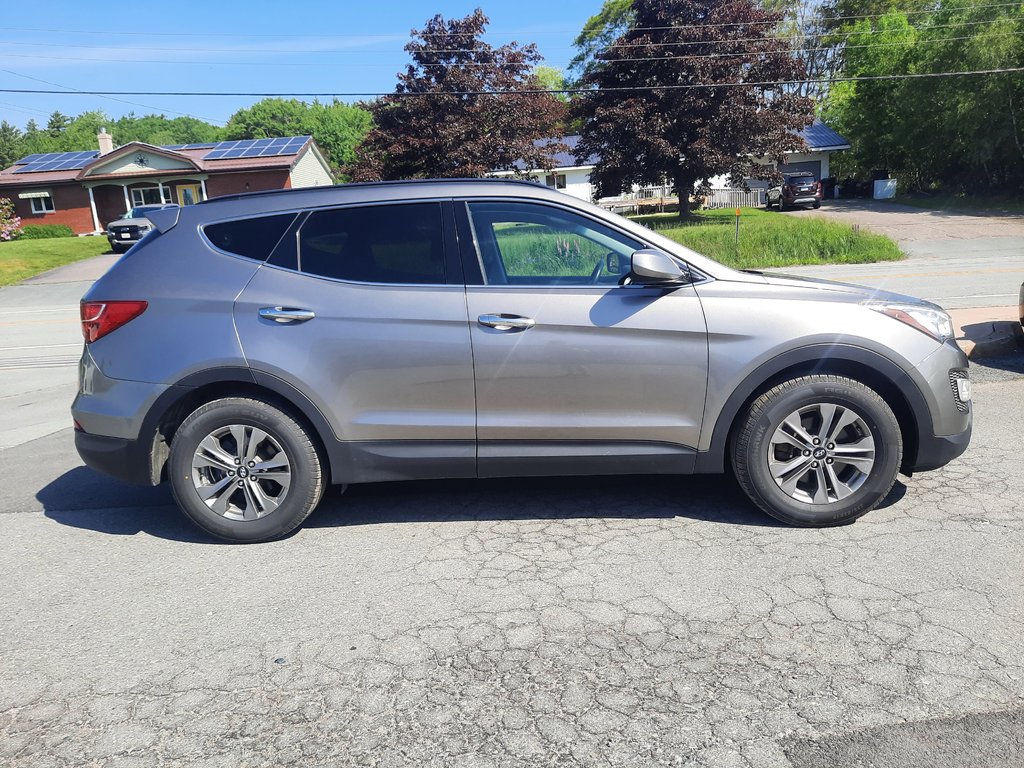 2016 Hyundai Santa Fe Sport Premium in Hebbville, Nova Scotia - 3 - w1024h768px