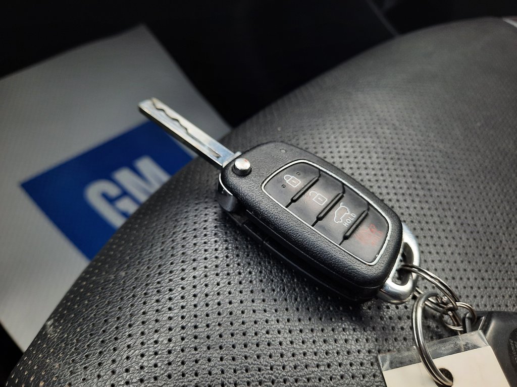 2017 Hyundai Santa Fe Sport SE in Hebbville, Nova Scotia - 30 - w1024h768px