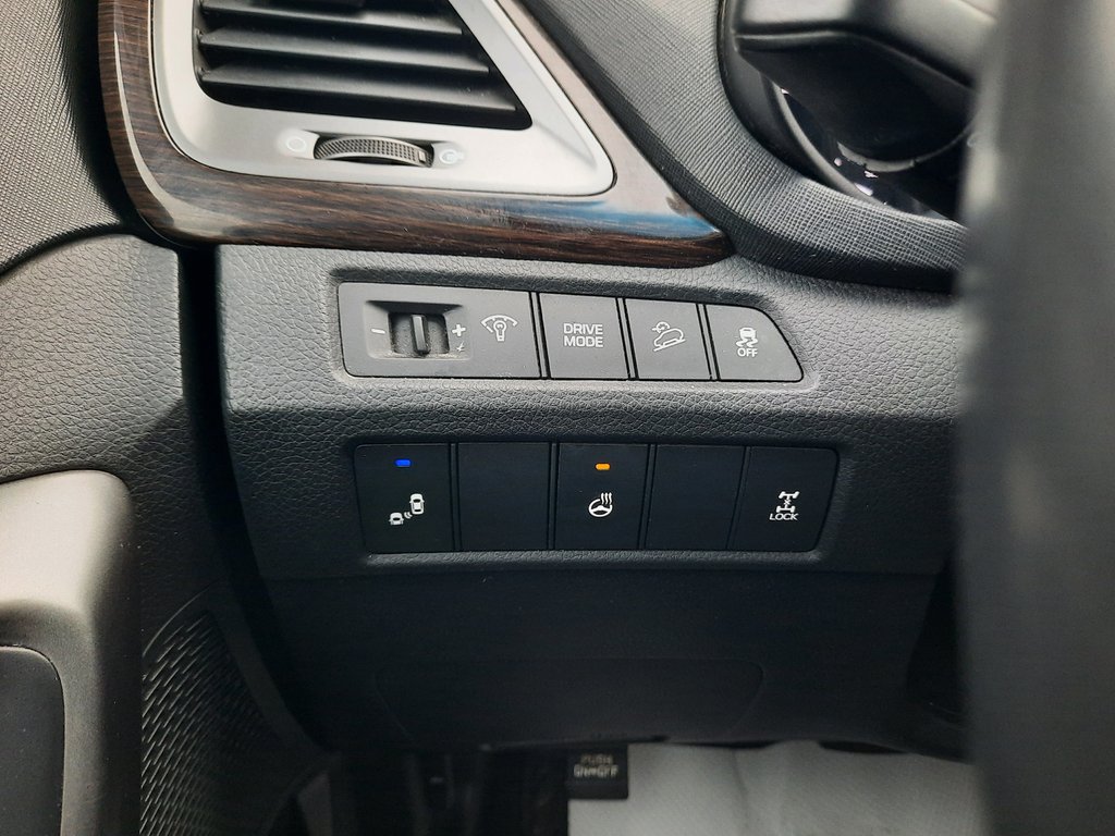 2017 Hyundai Santa Fe Sport SE in Hebbville, Nova Scotia - 13 - w1024h768px