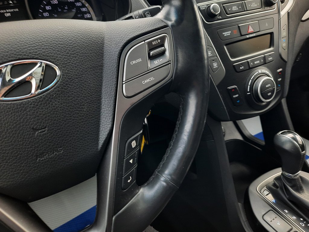 2017 Hyundai Santa Fe Sport SE in Hebbville, Nova Scotia - 14 - w1024h768px