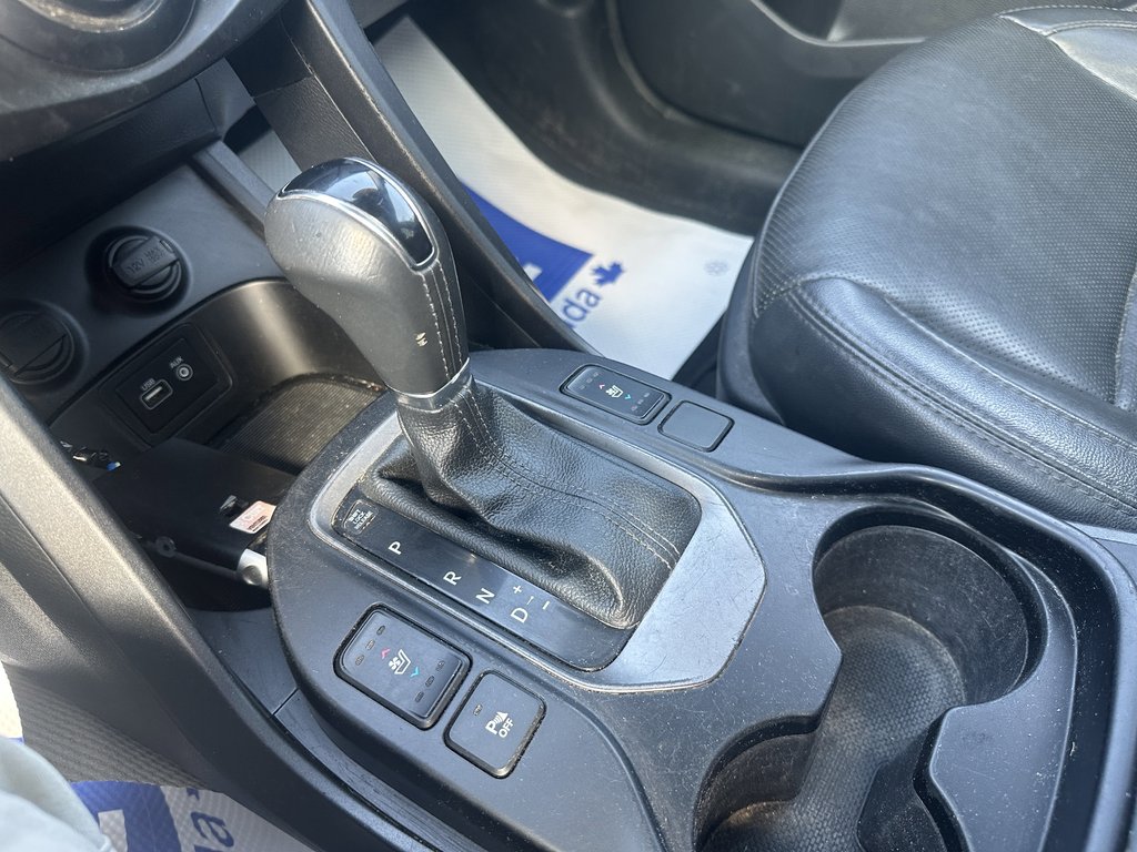 2017 Hyundai Santa Fe Sport Limited in Hebbville, Nova Scotia - 17 - w1024h768px