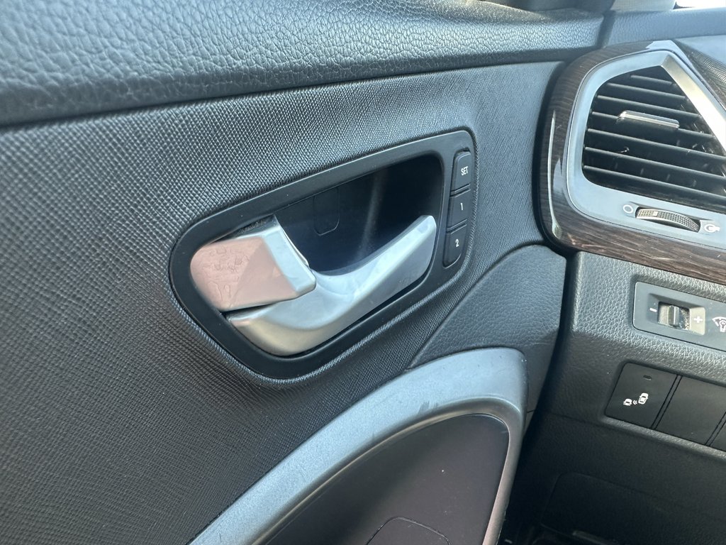 2017 Hyundai Santa Fe Sport Limited in Hebbville, Nova Scotia - 10 - w1024h768px