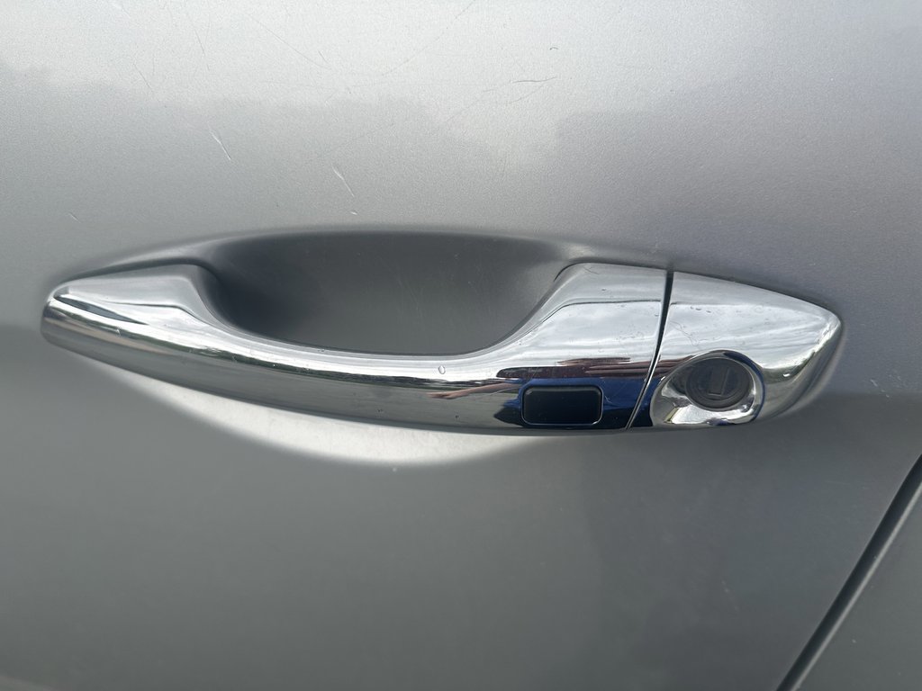 2017 Hyundai Santa Fe Sport Limited in Hebbville, Nova Scotia - 7 - w1024h768px