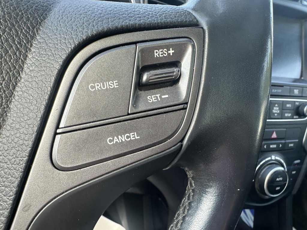 2017 Hyundai Santa Fe Sport Limited in Hebbville, Nova Scotia - 14 - w1024h768px