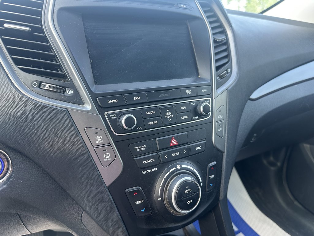 2017 Hyundai Santa Fe Sport Limited in Hebbville, Nova Scotia - 16 - w1024h768px