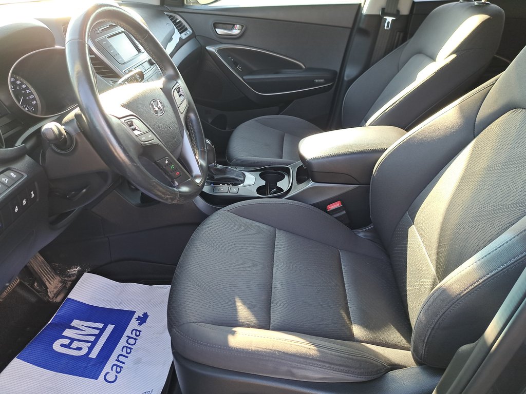 2017 Hyundai Santa Fe XL Premium in Hebbville, Nova Scotia - 10 - w1024h768px