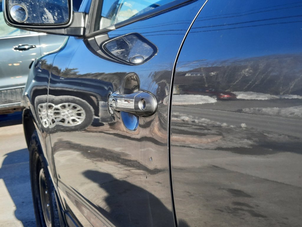 2009 Hyundai Santa Fe GLS in Hebbville, Nova Scotia - 9 - w1024h768px