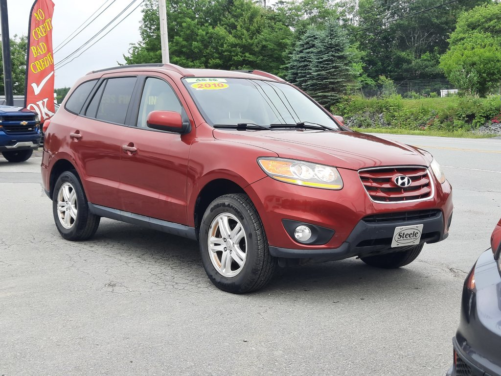 2010 Hyundai Santa Fe GL in Hebbville, Nova Scotia - 5 - w1024h768px