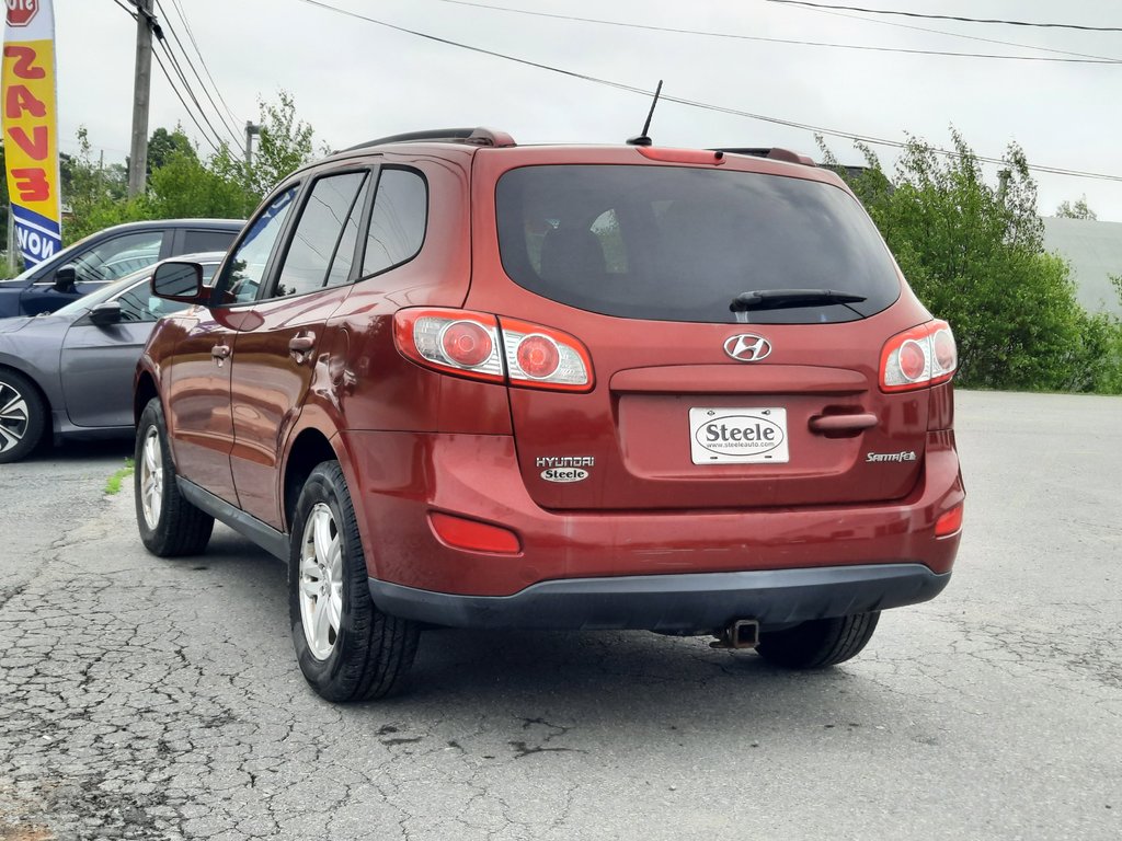 2010 Hyundai Santa Fe GL in Hebbville, Nova Scotia - 8 - w1024h768px