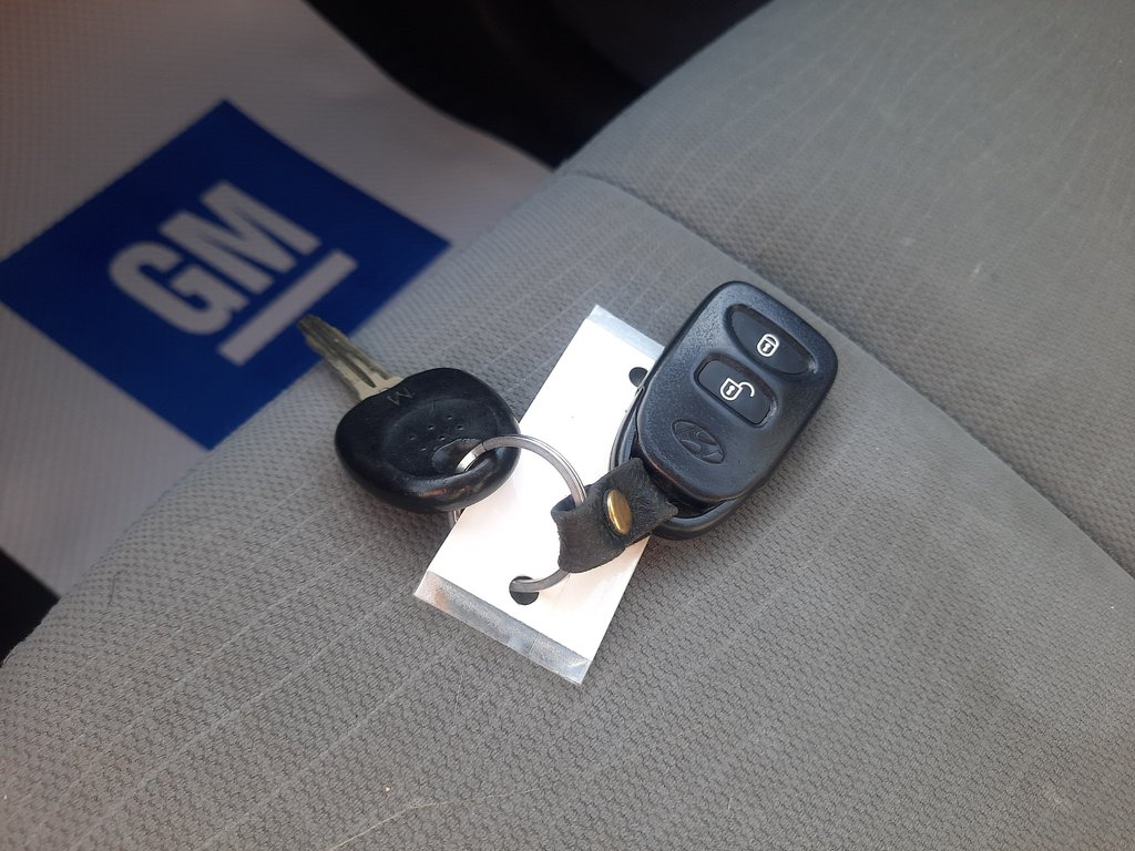 2012 Hyundai Santa Fe GL in Hebbville, Nova Scotia - 29 - w1024h768px