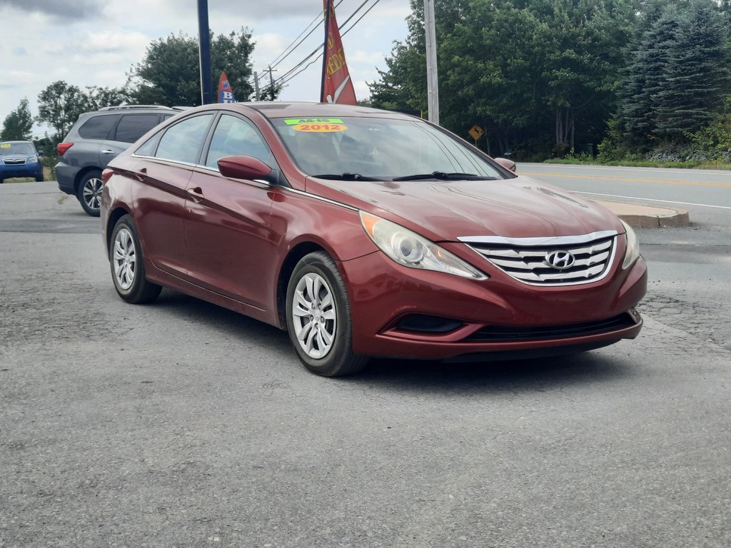 2012 Hyundai Sonata GL in Hebbville, Nova Scotia - 3 - w1024h768px