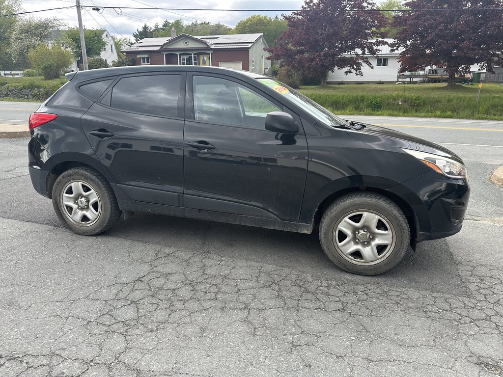 2014 Hyundai Tucson GL in Hebbville, Nova Scotia - 3 - w1024h768px