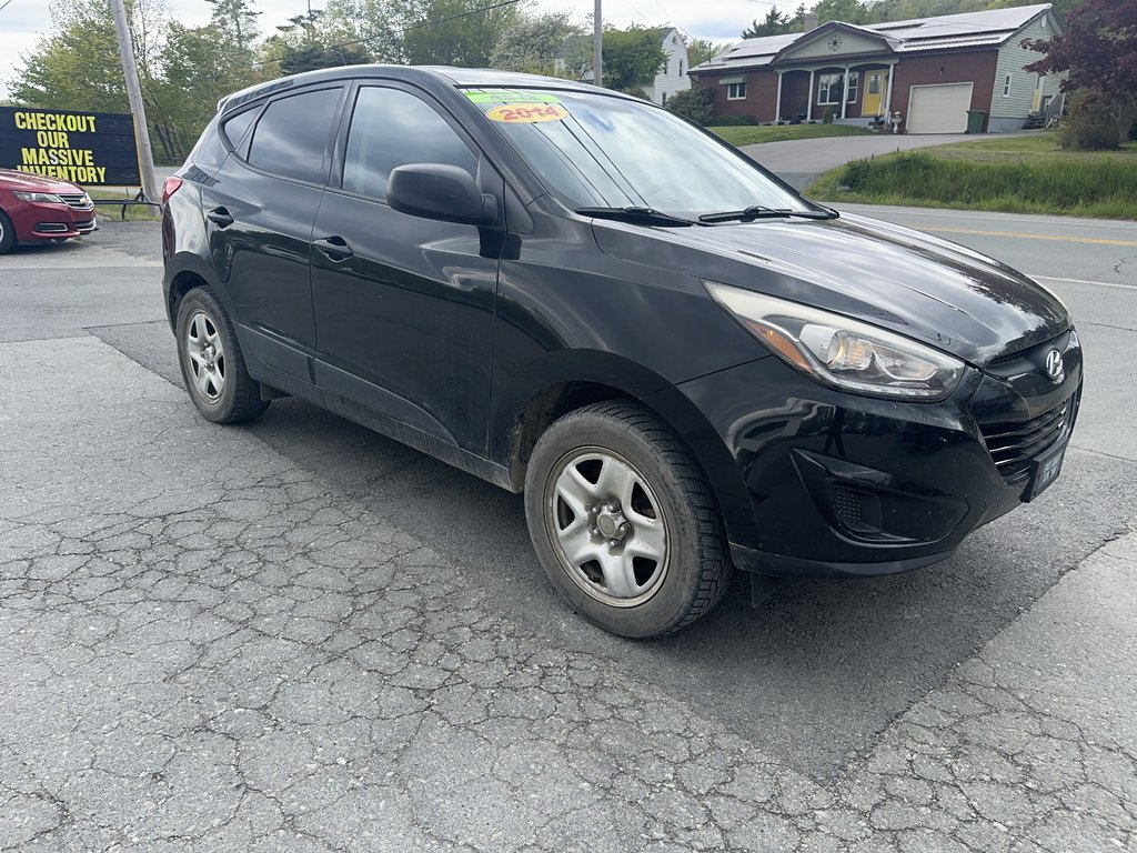 2014 Hyundai Tucson GL in Hebbville, Nova Scotia - 2 - w1024h768px