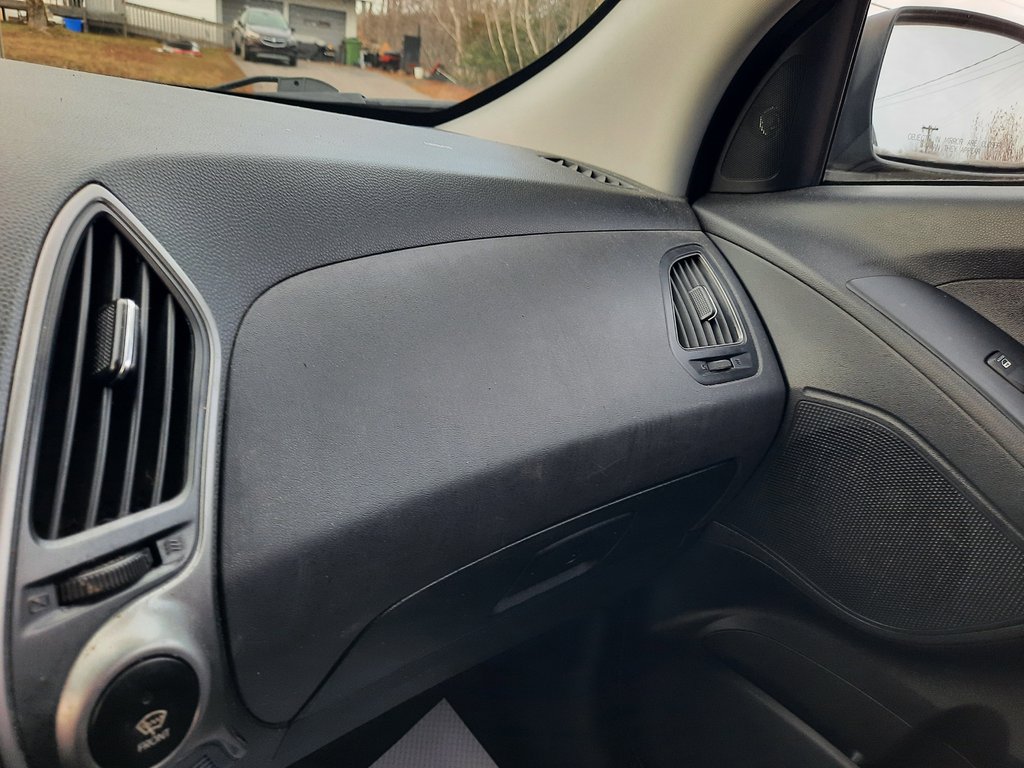 2015 Hyundai Tucson GL in Hebbville, Nova Scotia - 21 - w1024h768px