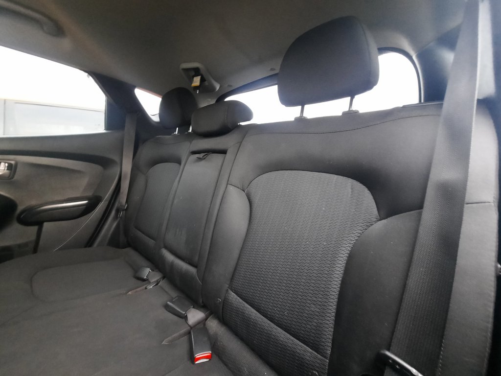 2015 Hyundai Tucson GL in Hebbville, Nova Scotia - 25 - w1024h768px