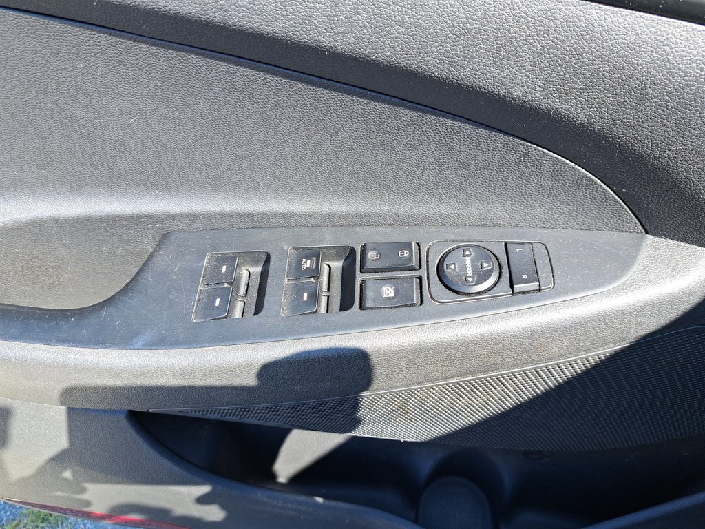 2016 Hyundai Tucson Premium in Hebbville, Nova Scotia - 19 - w1024h768px