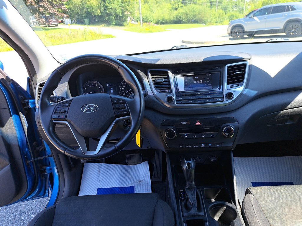 2016 Hyundai Tucson Premium in Hebbville, Nova Scotia - 13 - w1024h768px