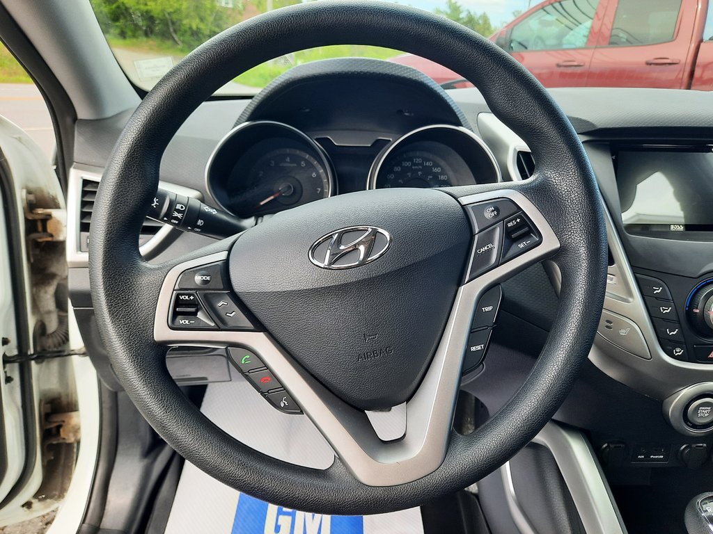 2012 Hyundai Veloster BASE in Hebbville, Nova Scotia - 14 - w1024h768px