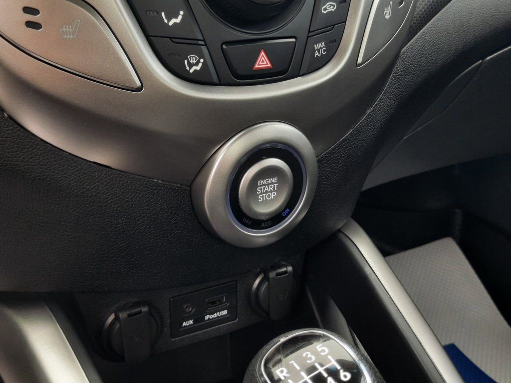 2012 Hyundai Veloster BASE in Hebbville, Nova Scotia - 18 - w1024h768px