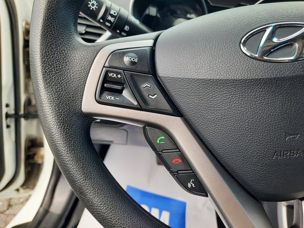 2012 Hyundai Veloster BASE in Hebbville, Nova Scotia - 12 - w1024h768px