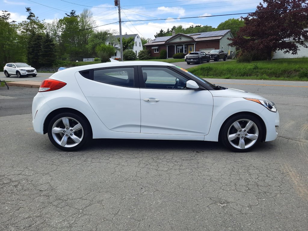 2012 Hyundai Veloster BASE in Hebbville, Nova Scotia - 5 - w1024h768px