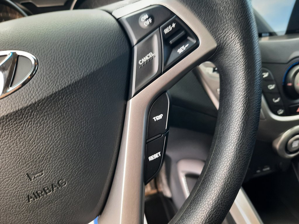 2012 Hyundai Veloster BASE in Hebbville, Nova Scotia - 13 - w1024h768px