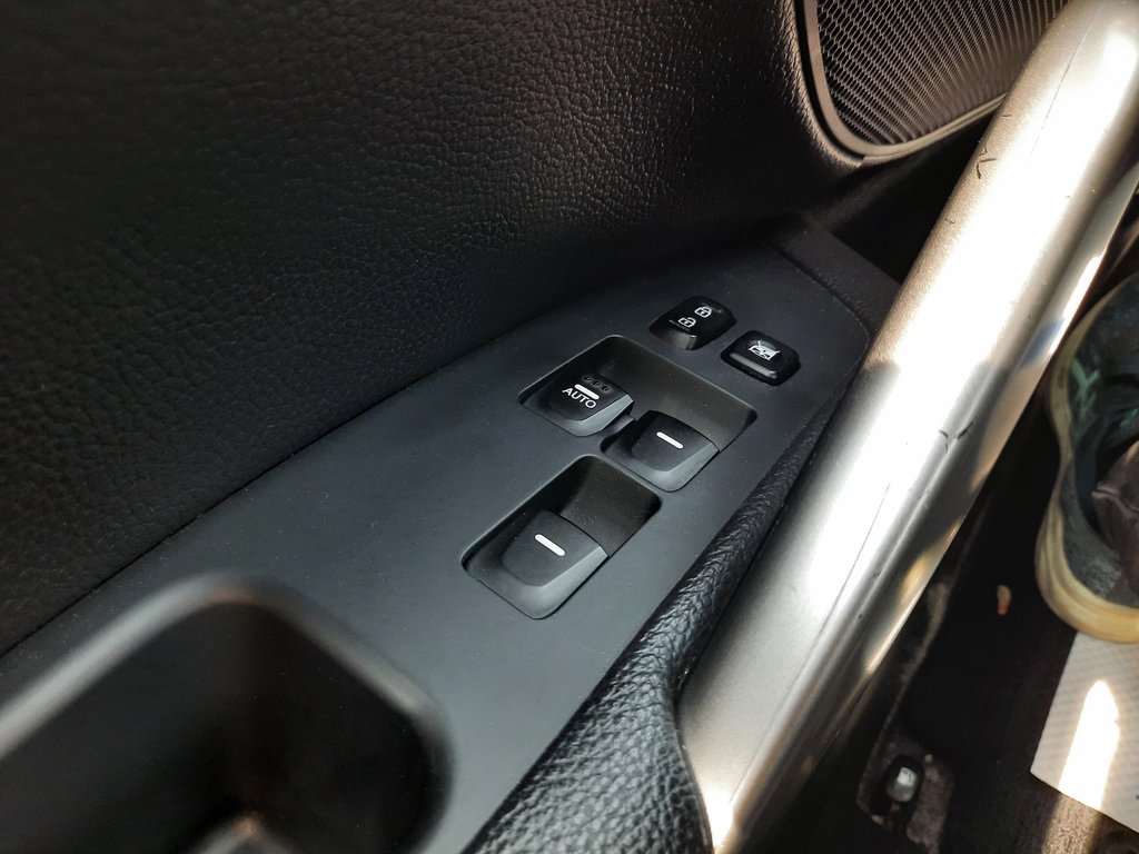 2014 Hyundai Veloster W/Tech in Hebbville, Nova Scotia - 11 - w1024h768px