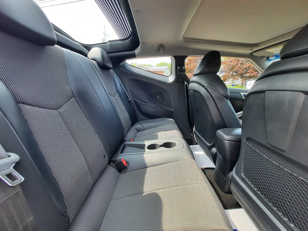 2014 Hyundai Veloster W/Tech in Hebbville, Nova Scotia - 27 - w1024h768px