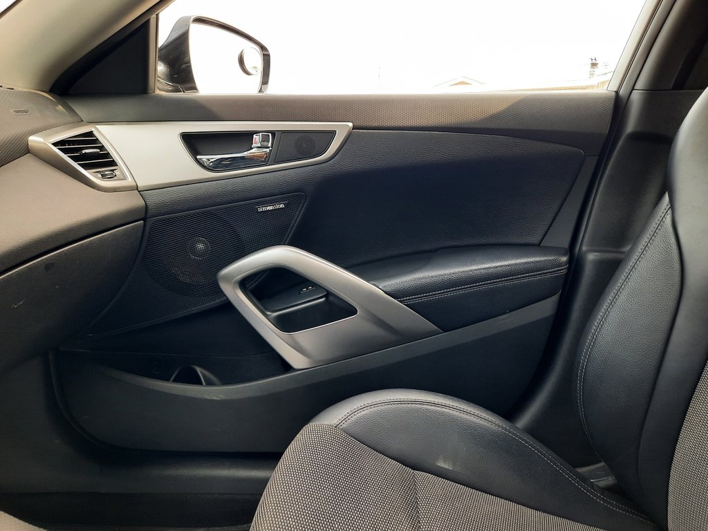 2014 Hyundai Veloster W/Tech in Hebbville, Nova Scotia - 23 - w1024h768px