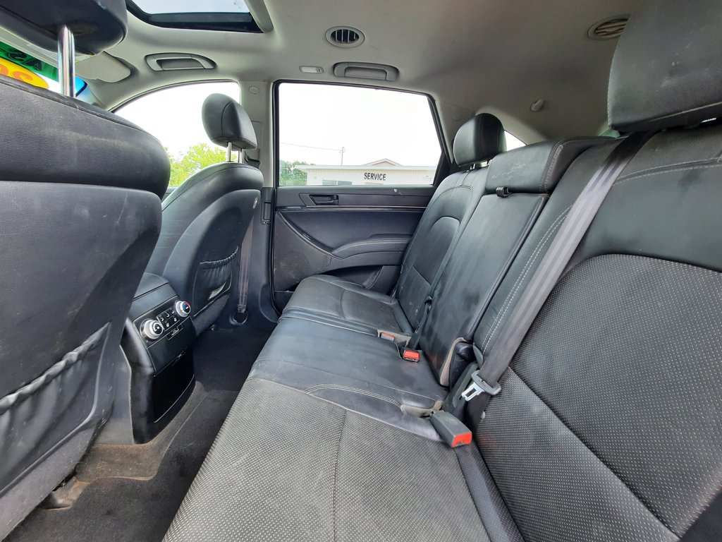 2012 Hyundai Veracruz GLS in Hebbville, Nova Scotia - 24 - w1024h768px