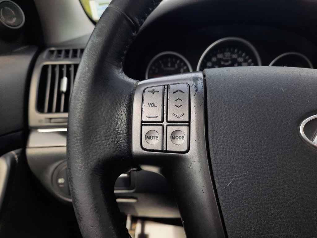 2012 Hyundai Veracruz GLS in Hebbville, Nova Scotia - 11 - w1024h768px
